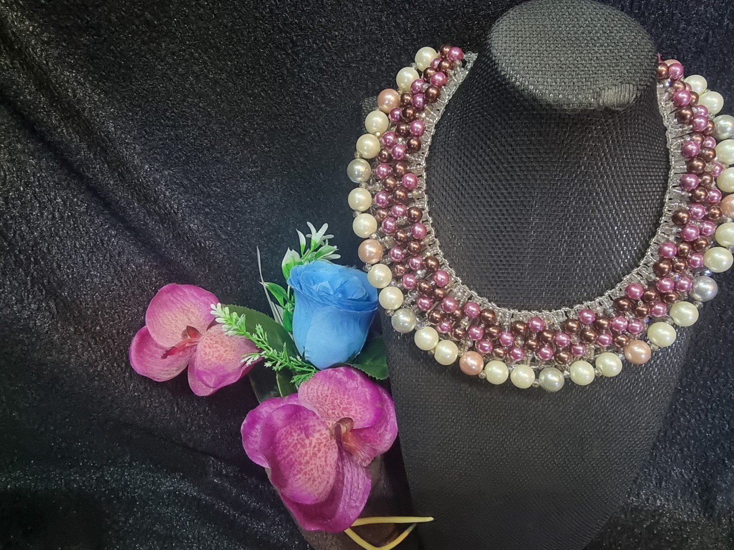 สร้อยมุกคริสตัล