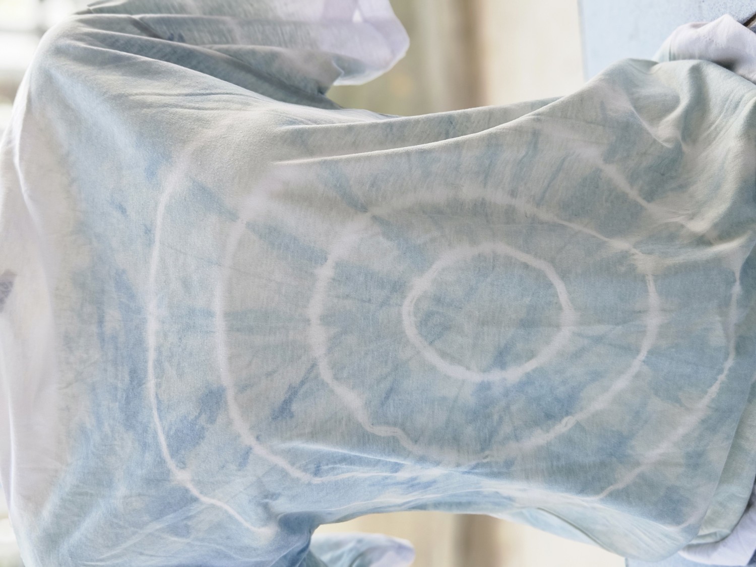 เสื้อมัดย้อม