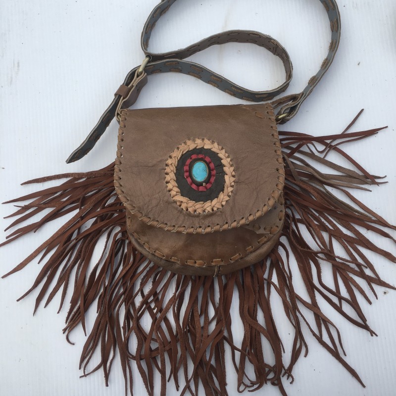 กระเป๋าหนังทำมือ