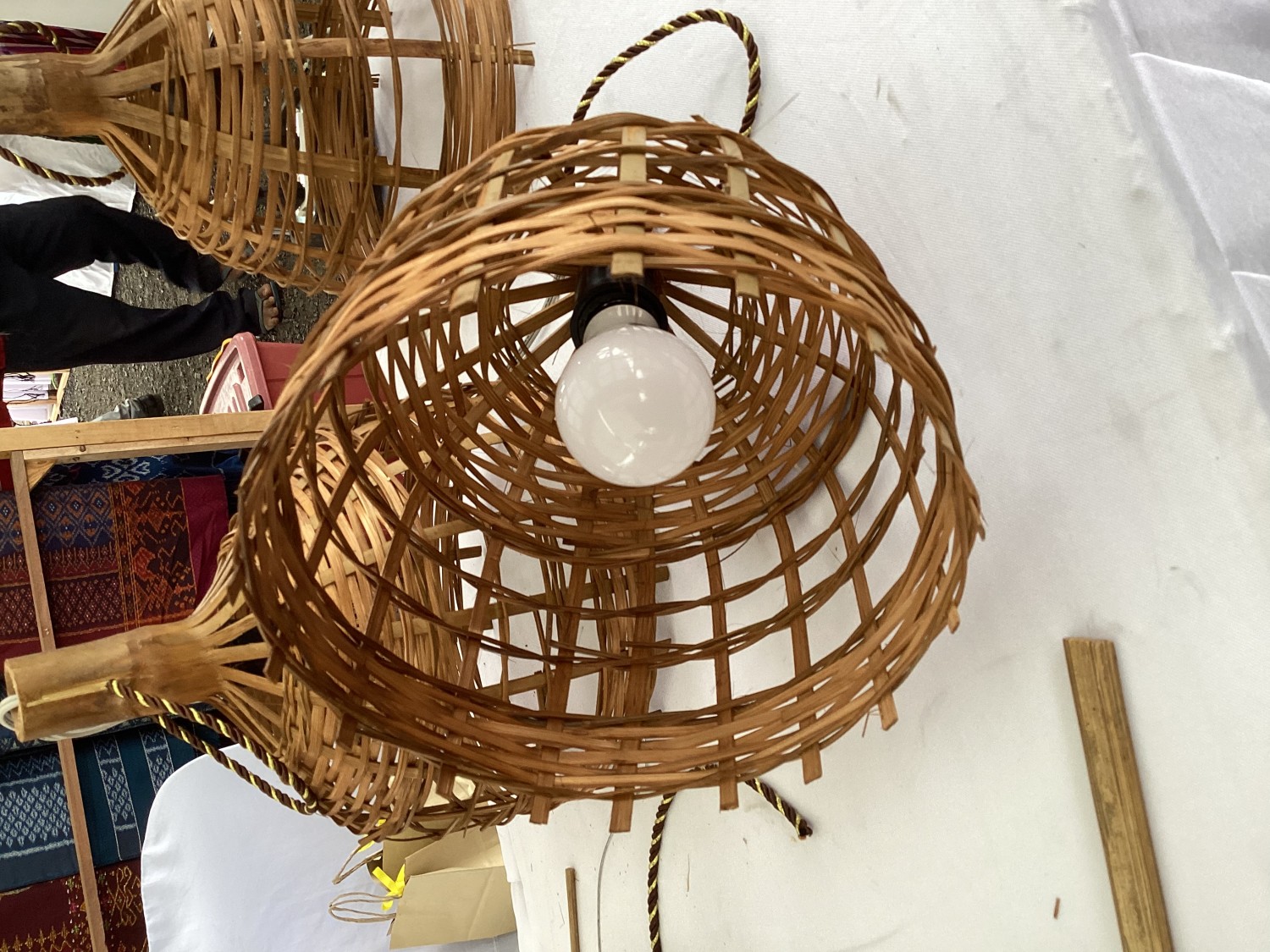 โคมไฟสุ่มไก่