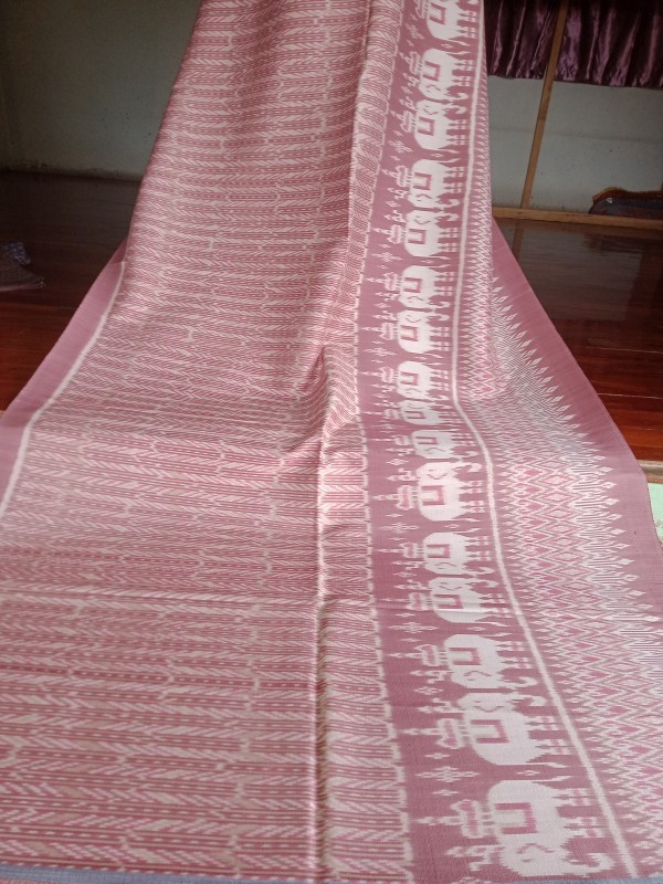 ผ้าไหม ลายช้างโฮล