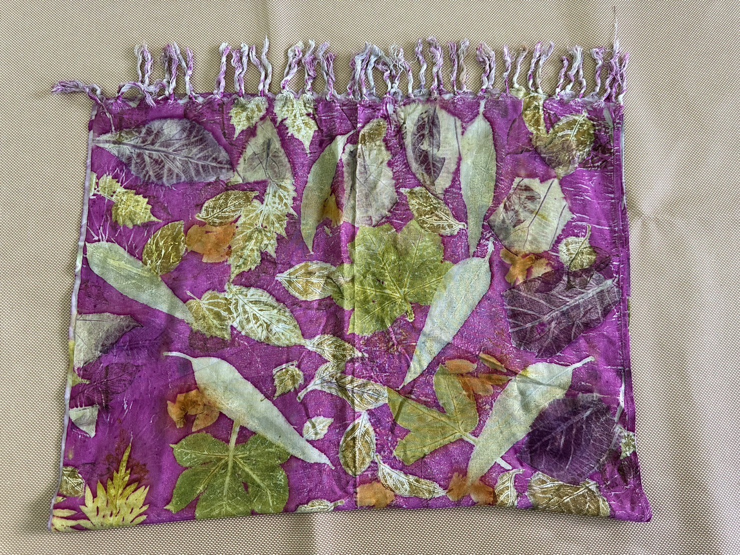 ผ้าพันคอ Eco print (สีม่วง)