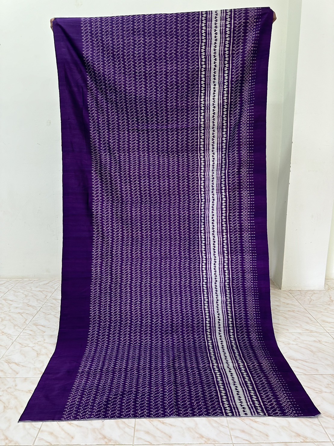 ผ้าไหมลายขอพระราชทาน