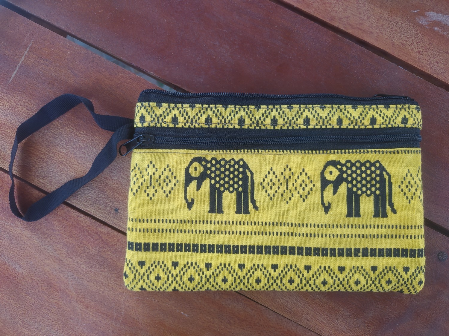 กระเป๋าเอนกประสงค์