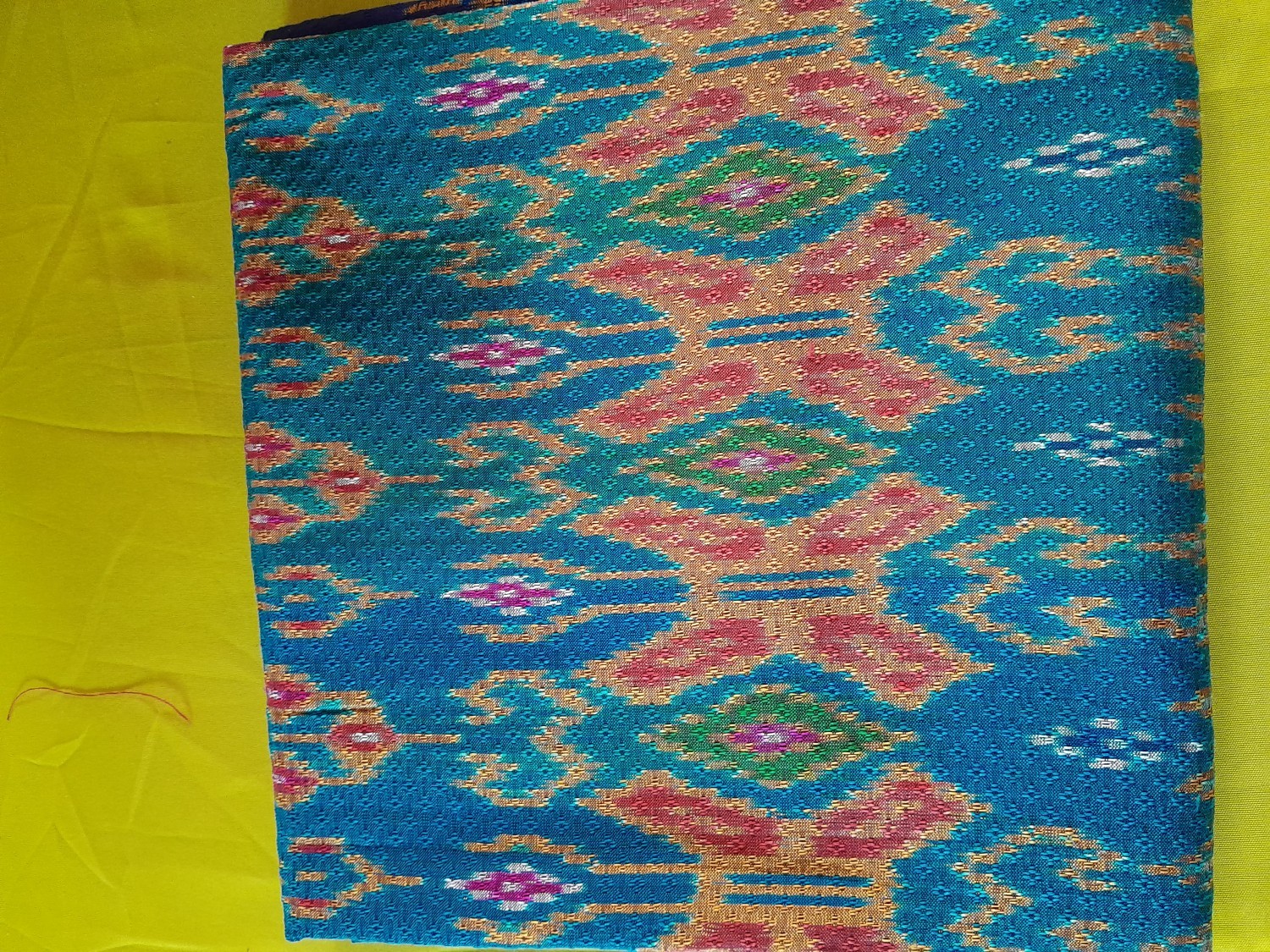 ผ้าไหมสุรินทร์ 3 ตะกอ