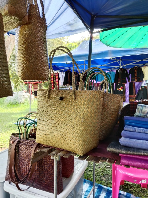 กระเป๋ากระจูด