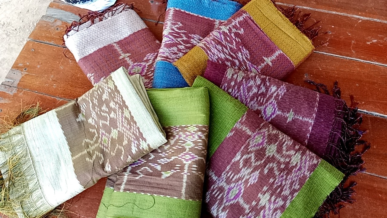 ผ้าไหมมัดหมี่ลาย