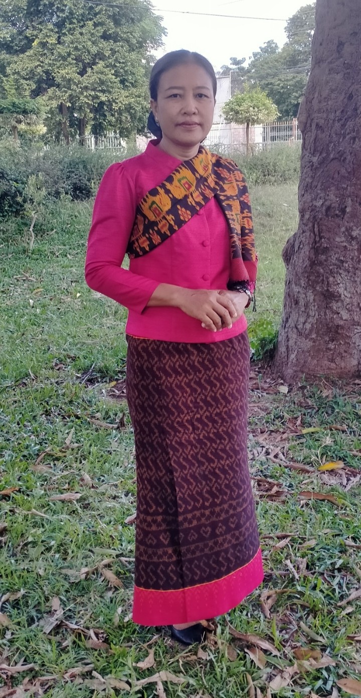 กลุ่มทอผ้าไหมบ้านแคนบน