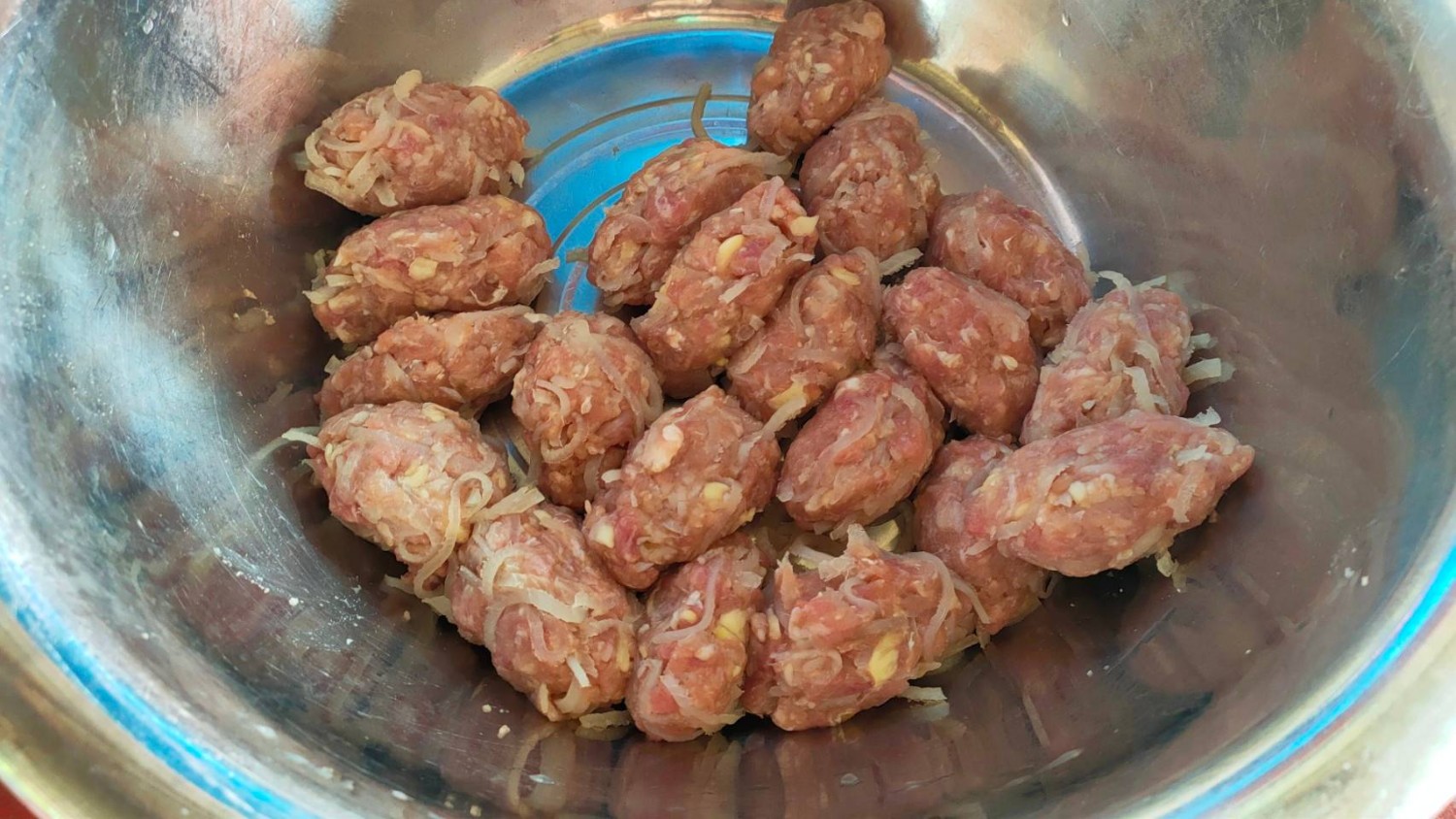 แหนมหมูบ้านโนนแดง