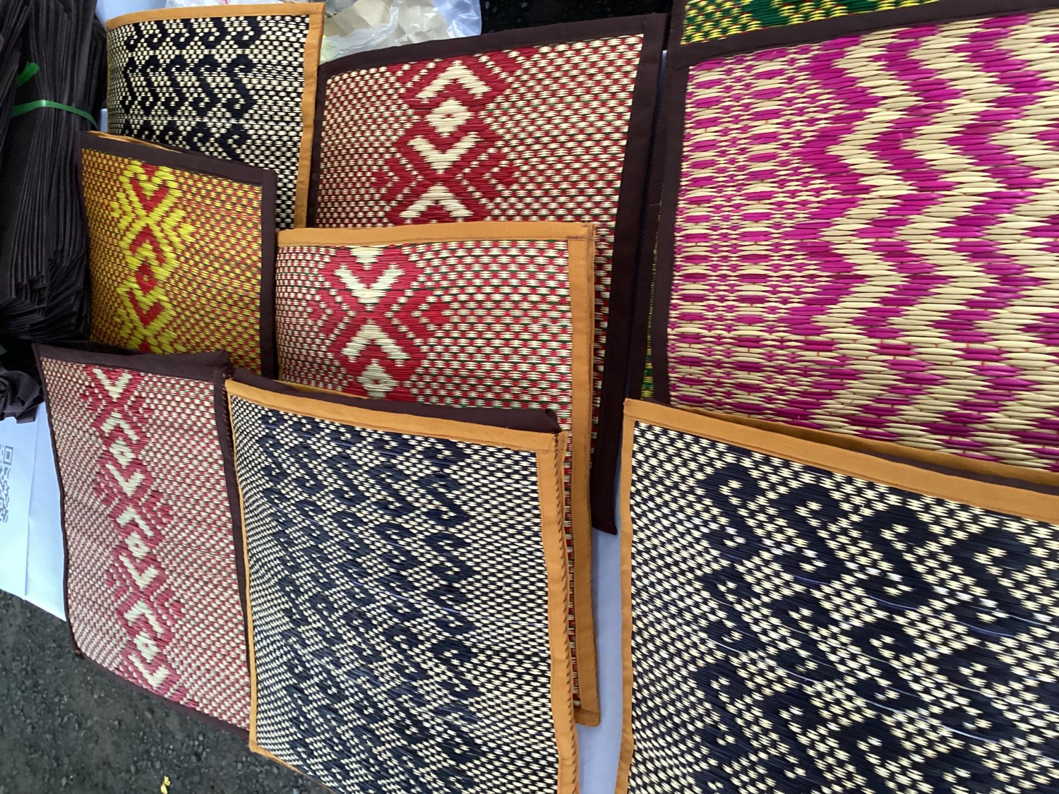 เบาะรองนั่ง จากเสื่อกก