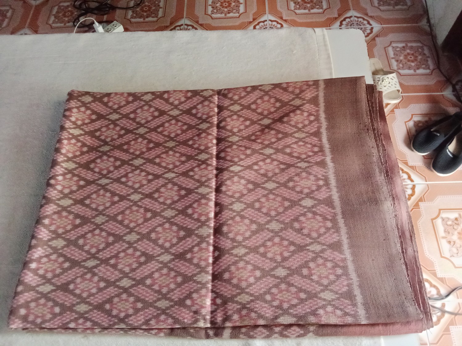 ผ้าถุงลายร้อยดาวสีธรรมชาติ