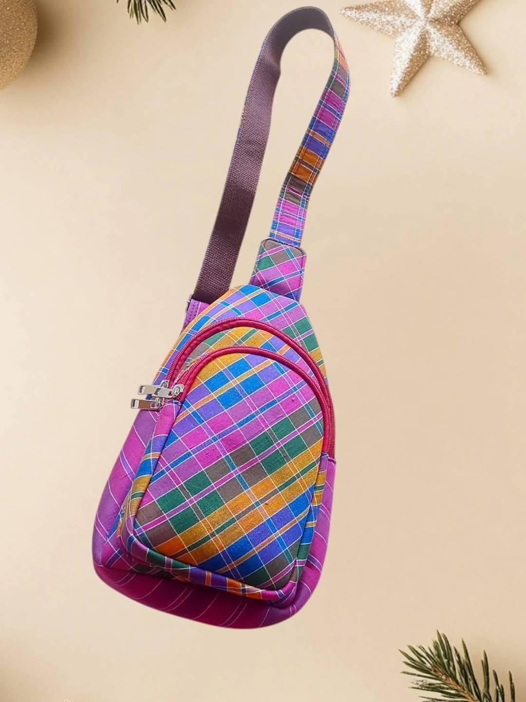 เป้ผ้าไหมลายขาวม้าแฟชั่น คาด อก