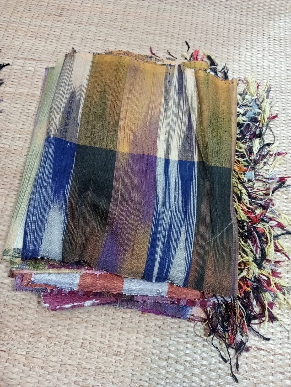 ผ้าไหมคลุมไหล่ รวมมิตร(คละลาย)