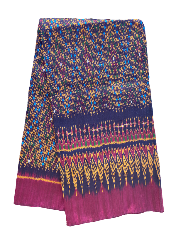 ผ้าไหมลายร้อยเส้น