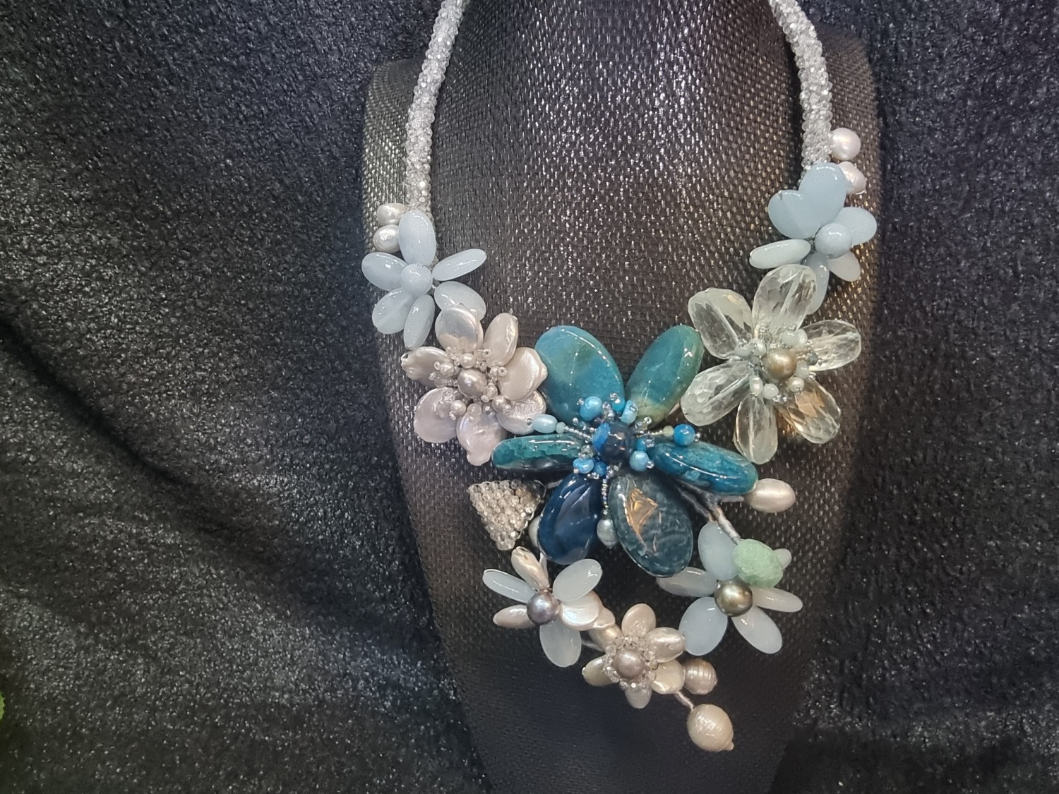 สร้อยอาเกดคละสี