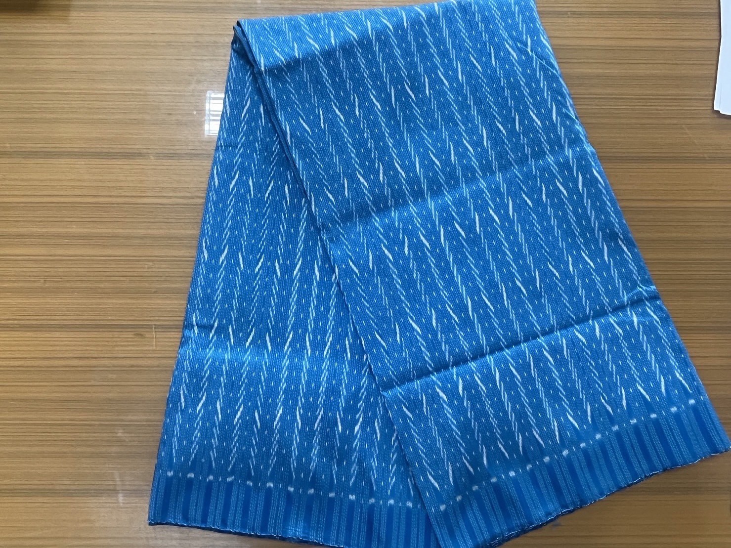 ผ้าไหมสีธรรมชาติ