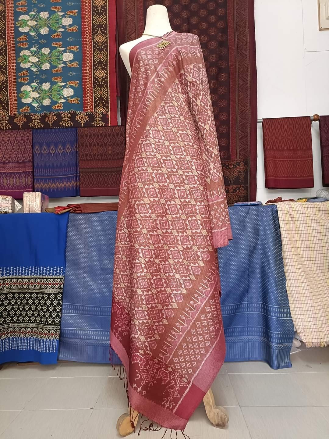 มัดหมี่ 6 ตะกอ หน้านางชายครุย สีธรรมชาติ