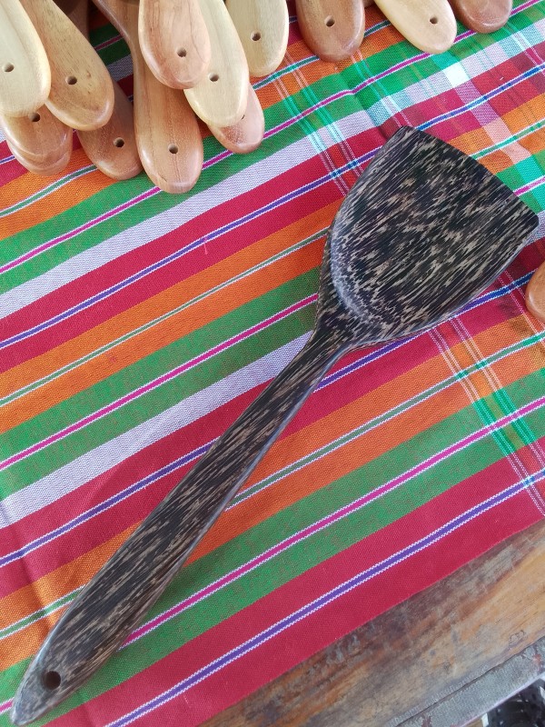 ตะหลิวไม้ตาล