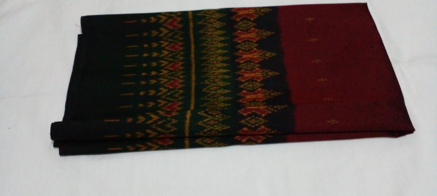 ผ้าไหมมัดหมี่หมักโคลน