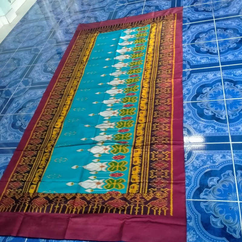 ผ้าไหมมัดหมี่