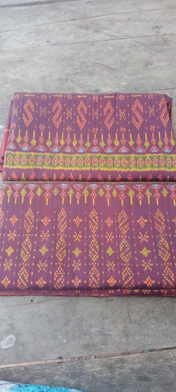 ผ้าไหมมัดหมี่