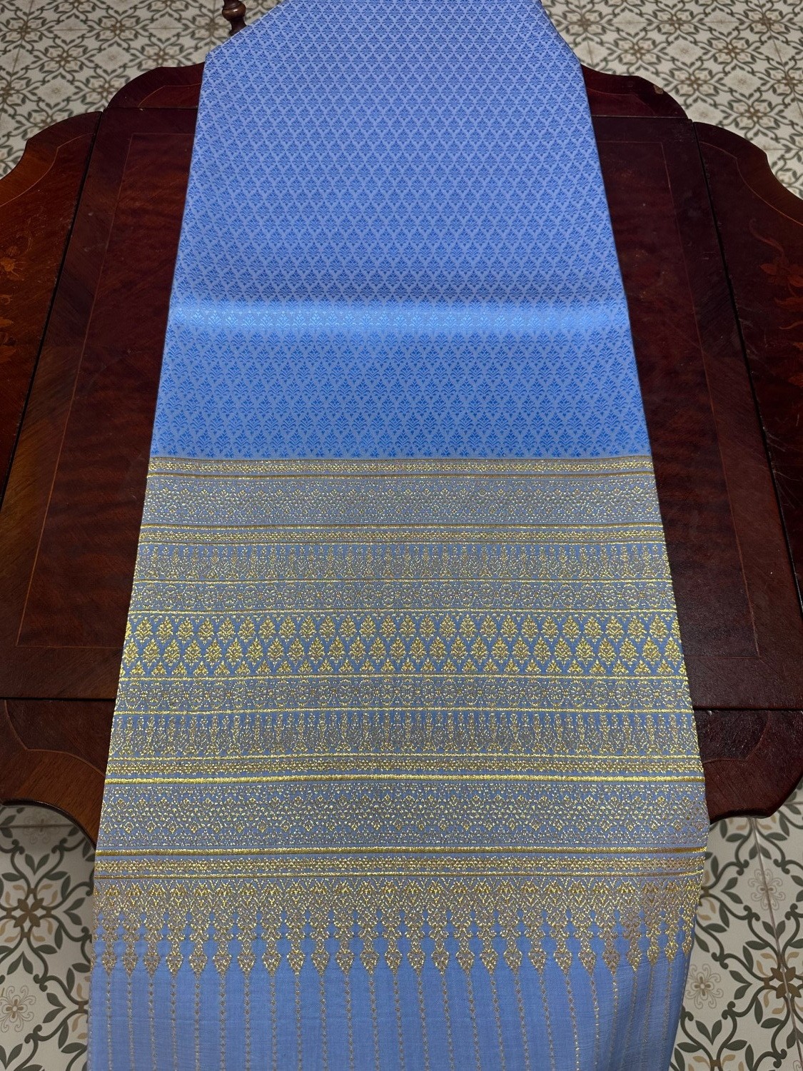 ผ้าไหมยกดอกสำหรับตัดผ้ายาว 4 เมตร