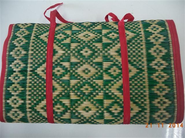 กลุ่มผลิตทอเสื่อ