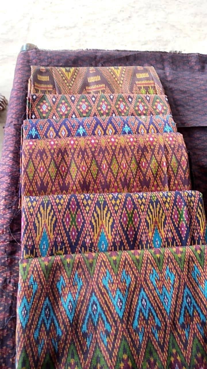 ผ้าไหมมัดหมี่