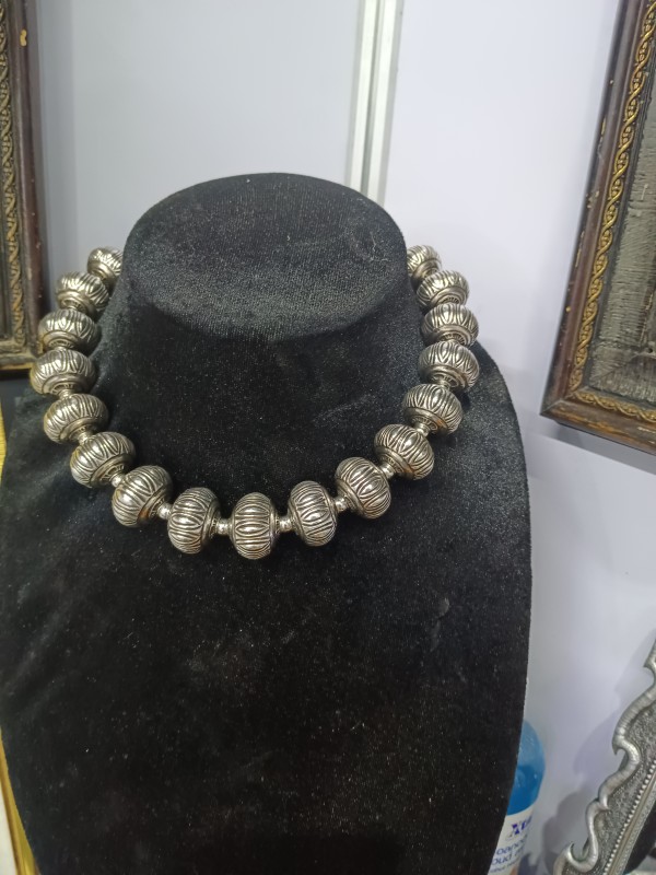 สร้อยคอประคำลายกลีบบัว