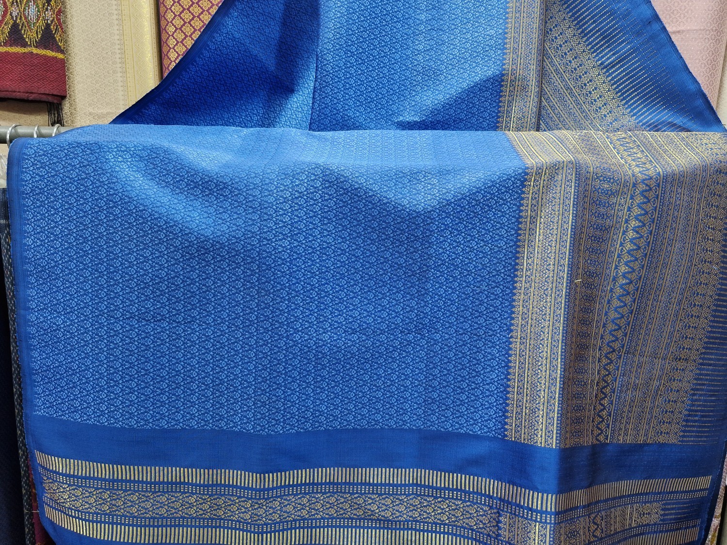 ผ้ายกเกาะเชิง4เมตร