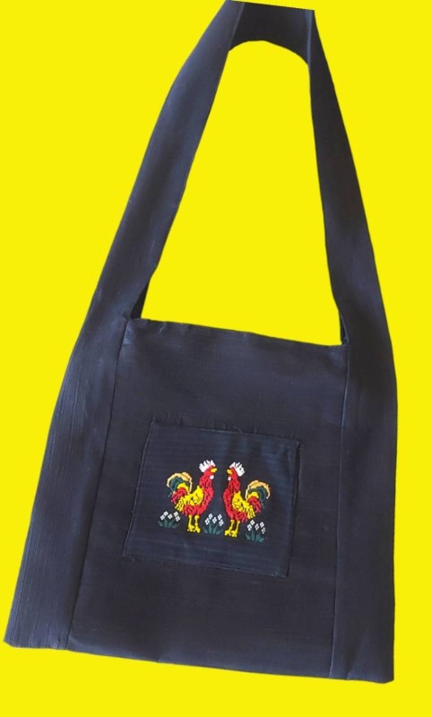 ย่ามผ้าไหมแท้สีดำ  มีซิป มีซับตัดเย็บฝีมือประณีต