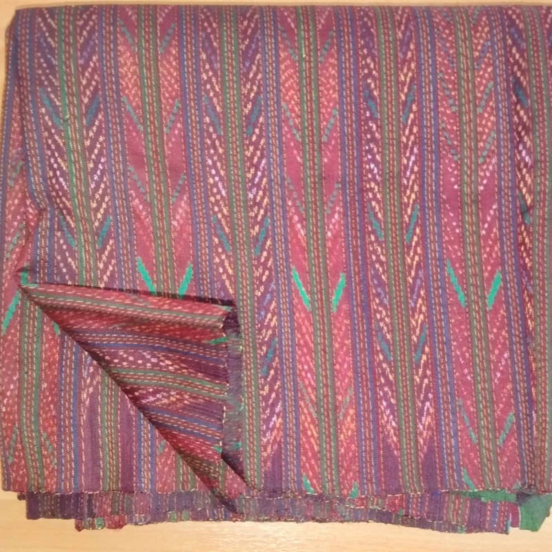 ผ้าไหมลายโฮล