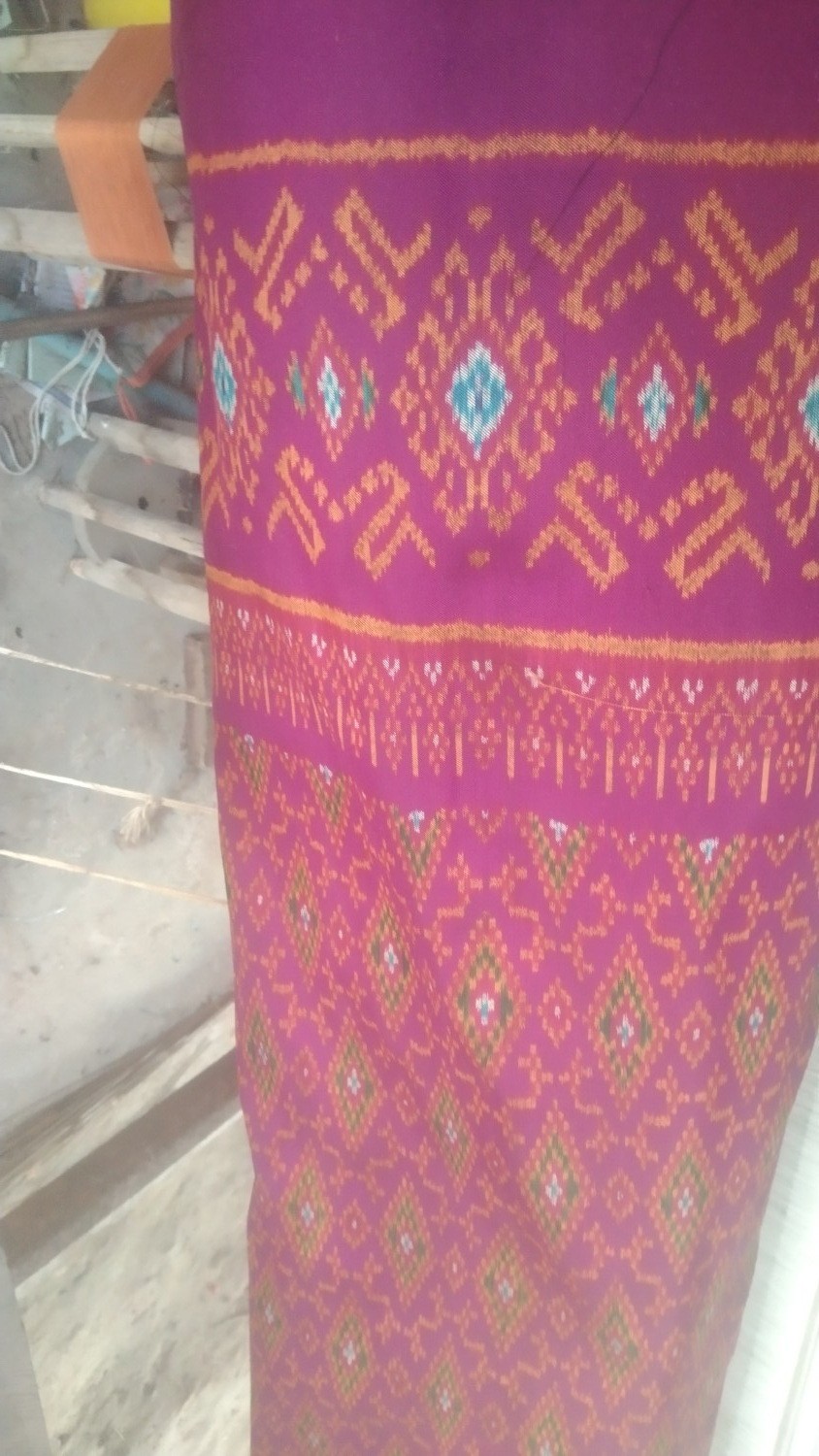 ผ้าไหมลายตะขอ