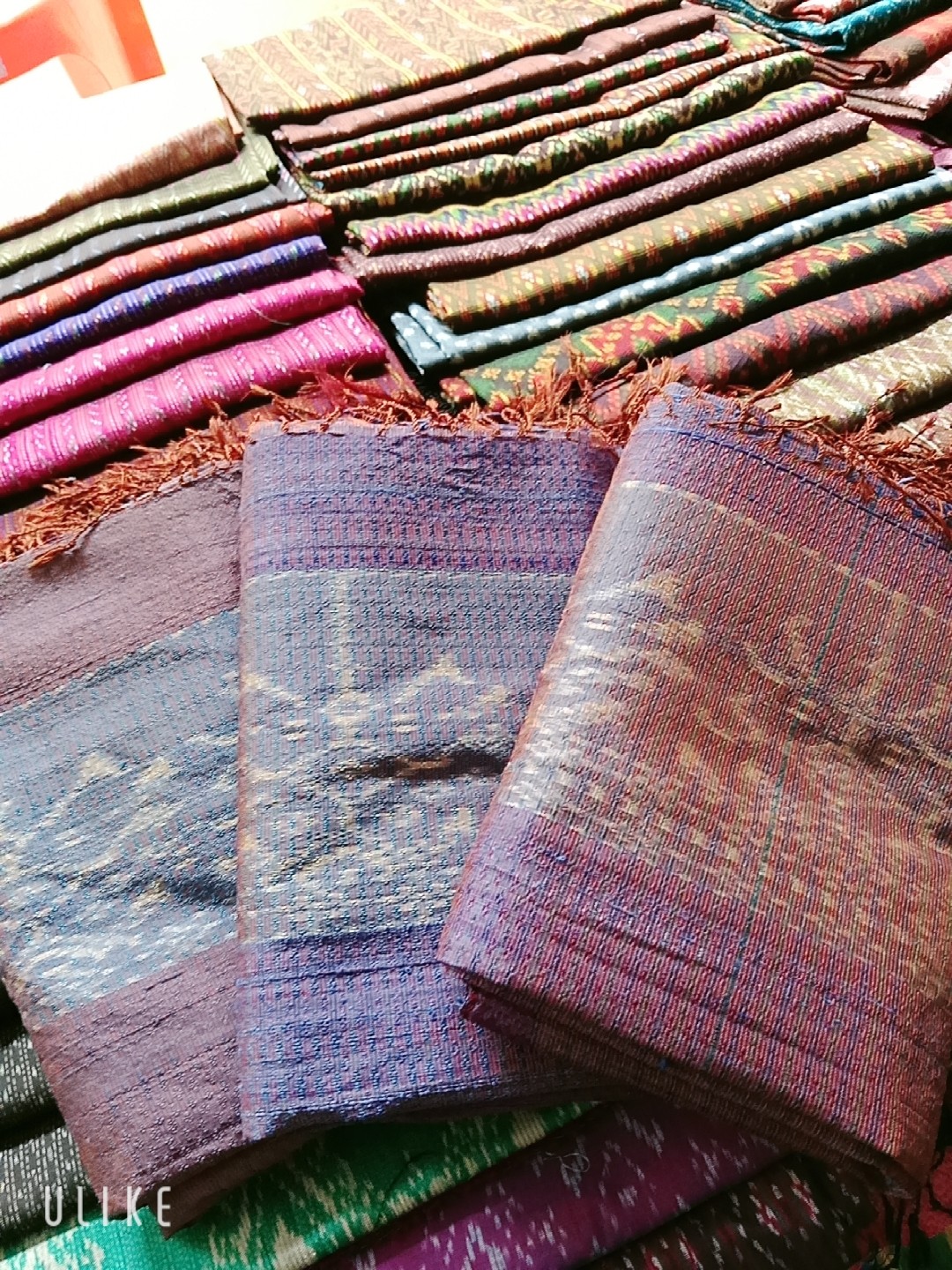 ผ้าไหมมัดหมี่ลาย