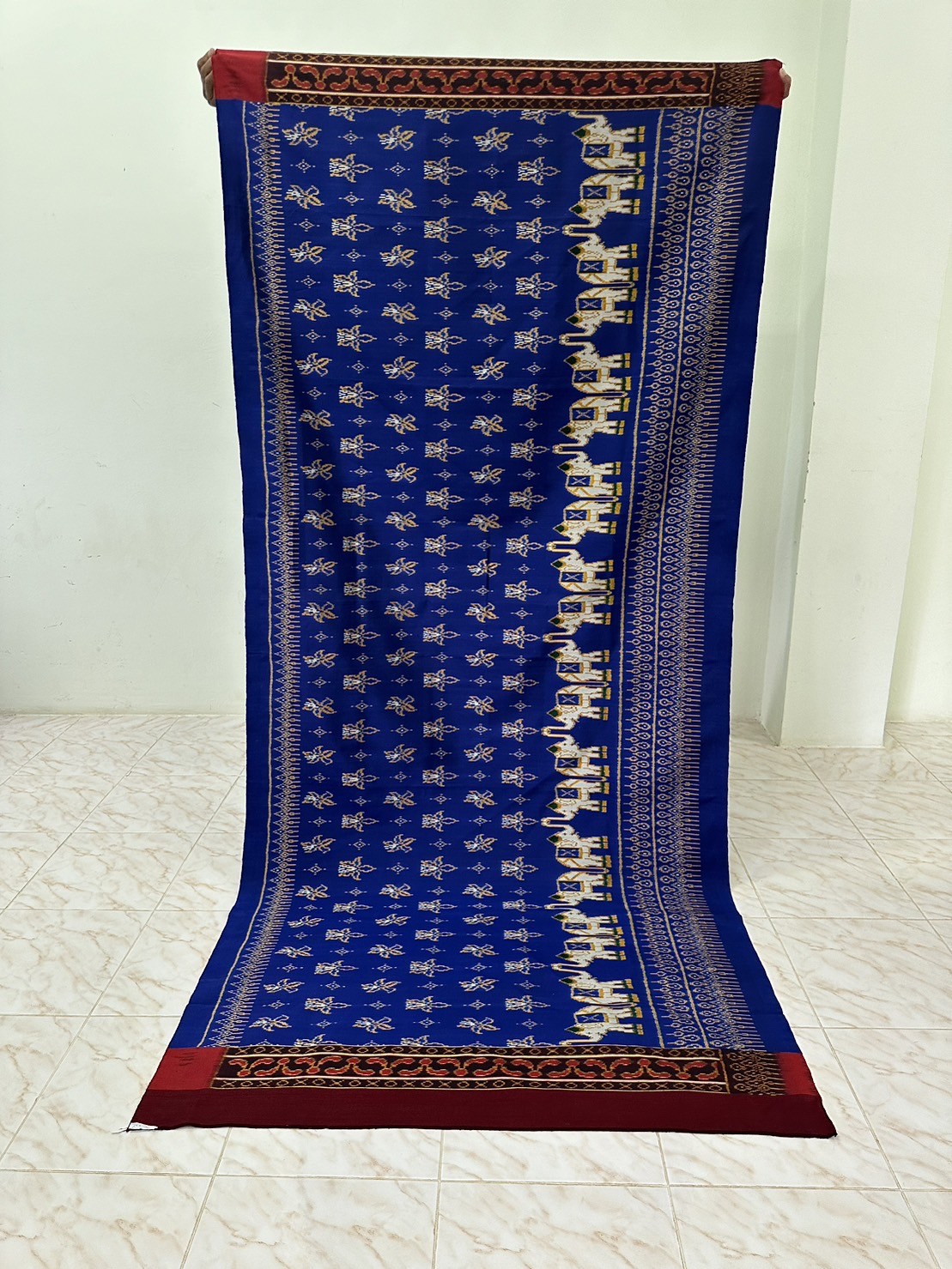 ผ้าไหมลายกันเกราช้างคู่