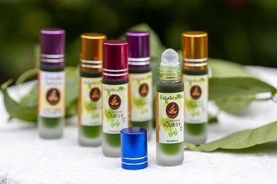 ยาดมสมุนไพร