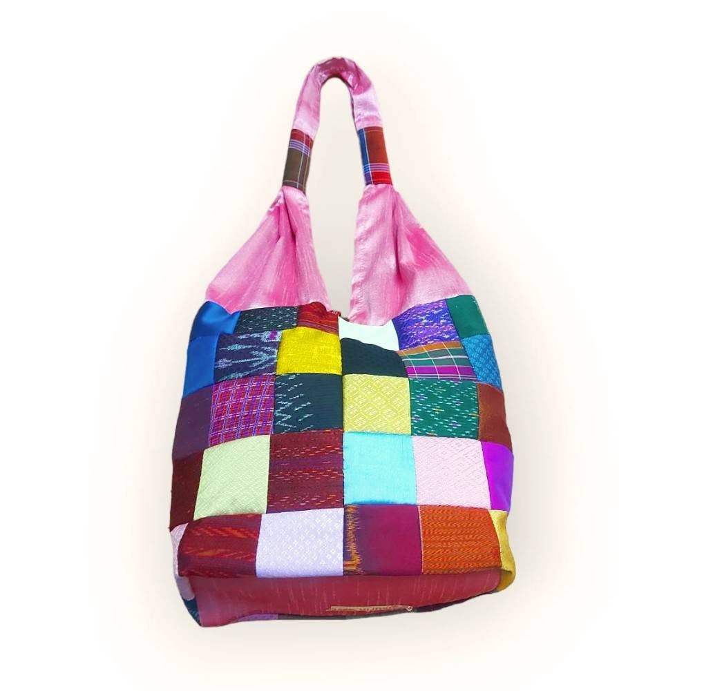 ย่ามผ้าไหมแท้ต่อลายสีสันสดใส