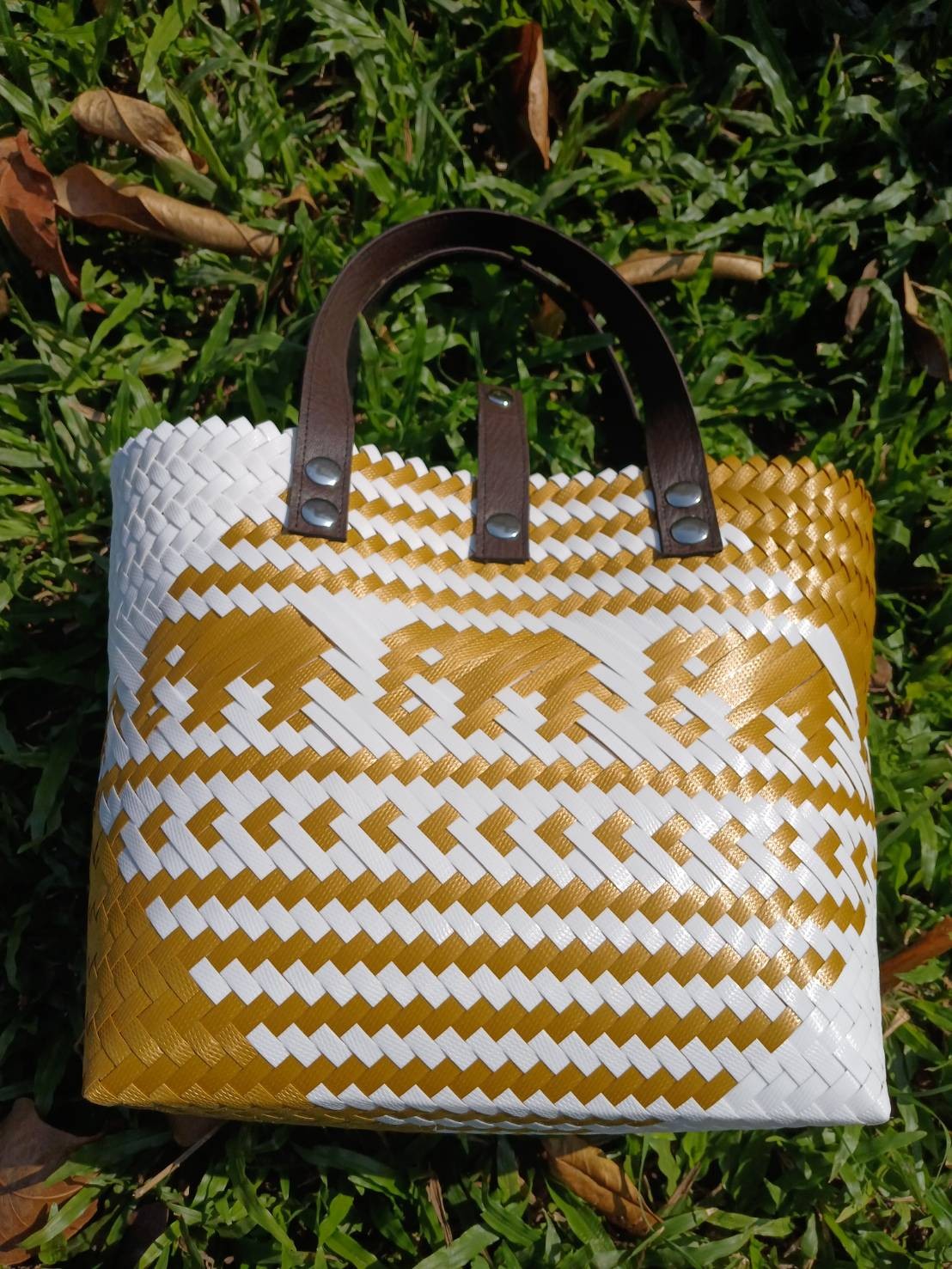 กระเป๋าสานลายช้างน้อย