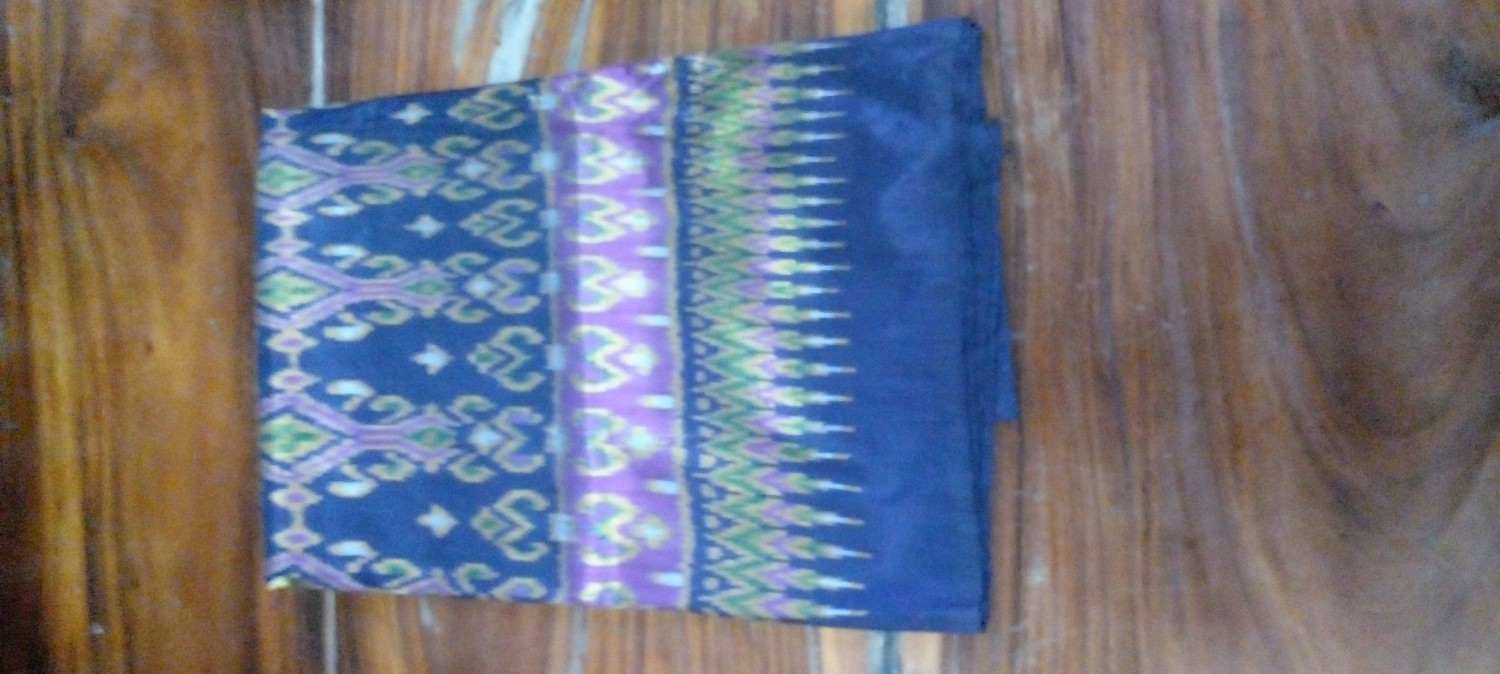 ผ้าไหมมัดหมี่