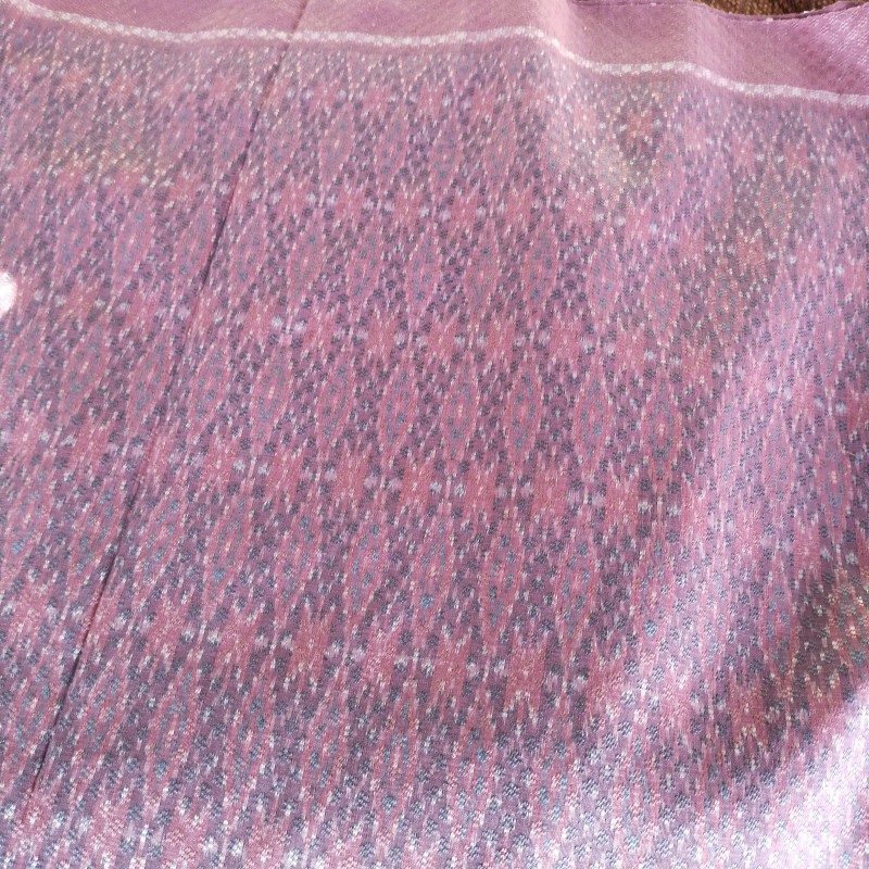 ผ้าไหมมัดหมี่สีธรรมชาติ 6 ตะกอ ลายดอกกันเกรา ยกดอกพิกุล