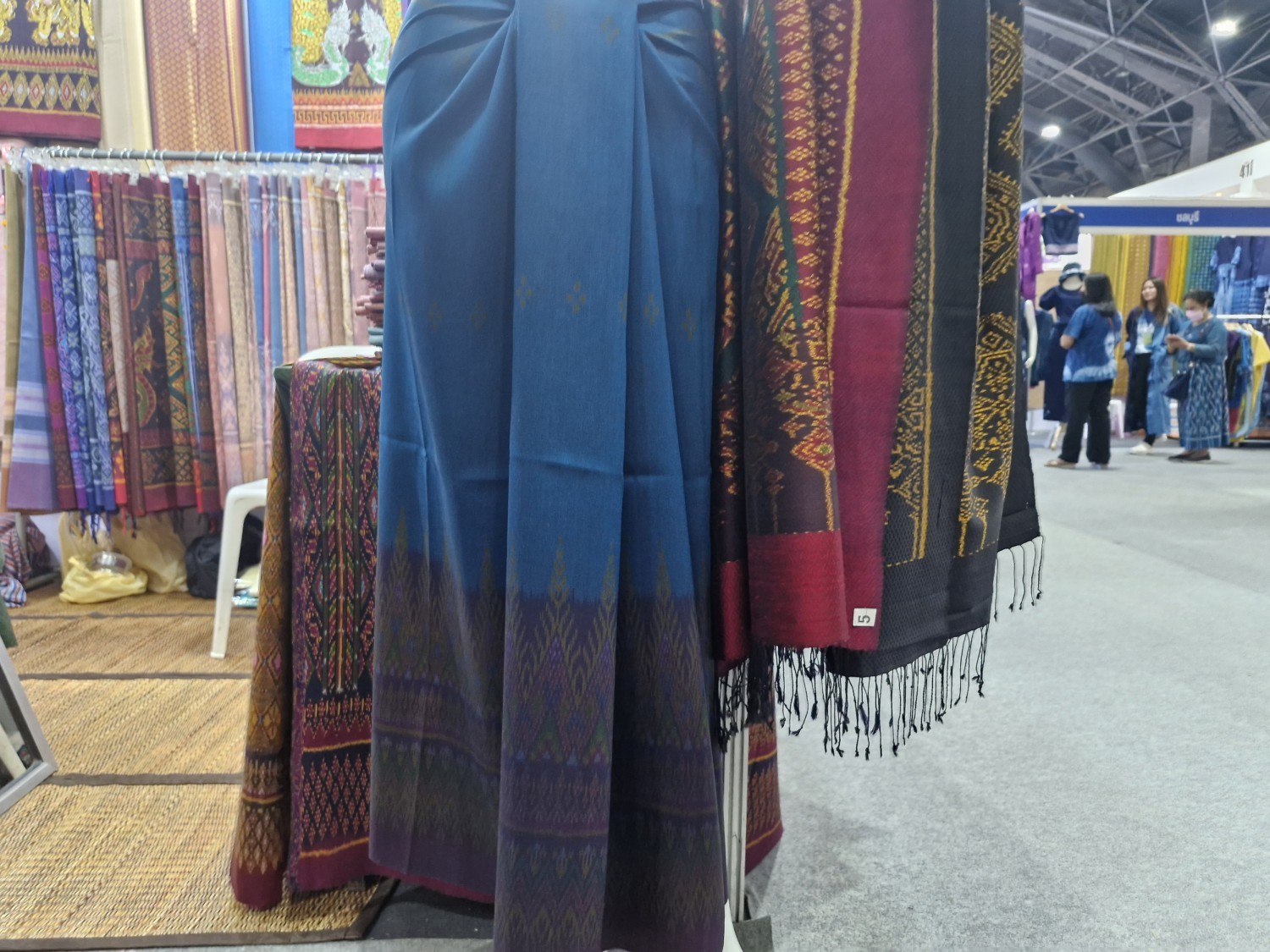 มัดหมี่3ตะกอหมักโคลน