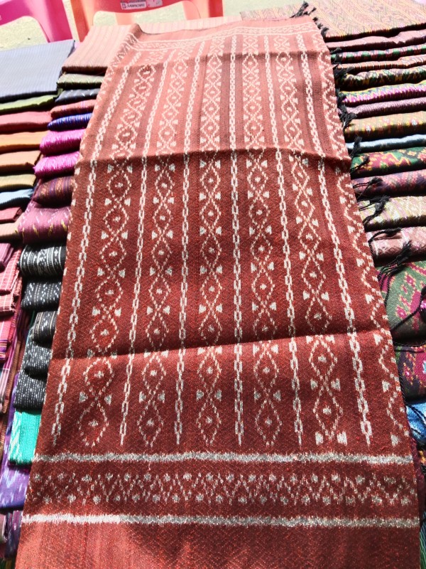 ผ้ายกดอก5ตะกอ โทนส้ม