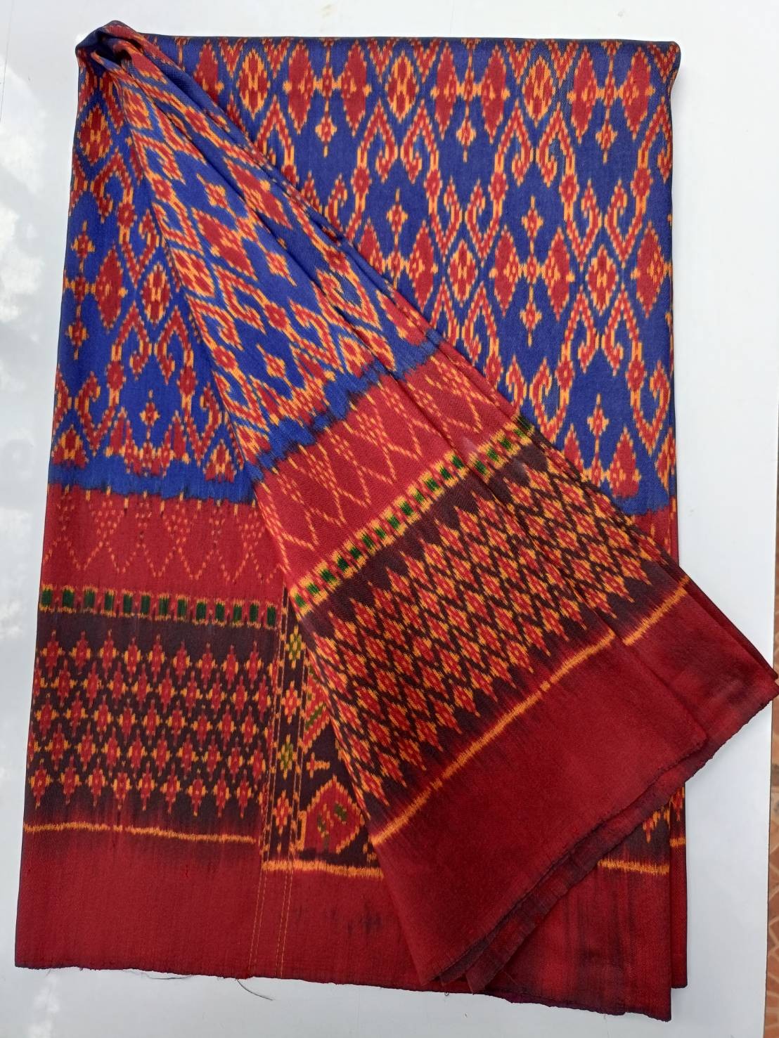 ผ้าไหมมัดหมี่ 3 ตะกอ สีเคมี