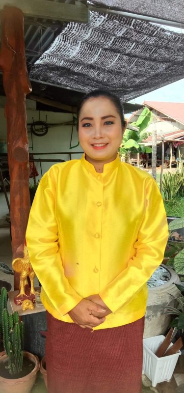 ดวงฤทัย ผ้าไหมสุรินทร์