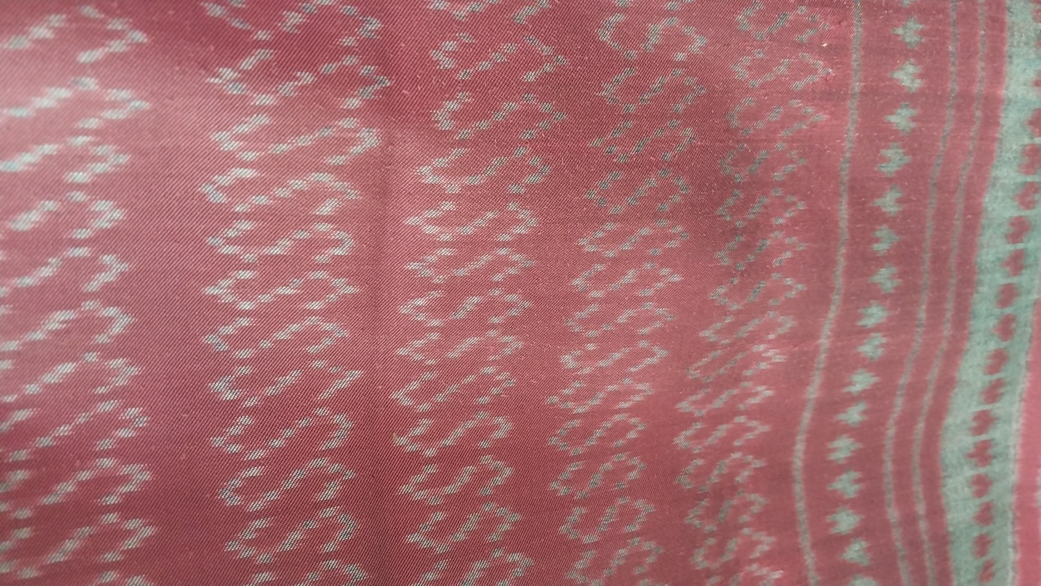 ผ้ามัดหมี่ลายขอเจ้าฟ้า