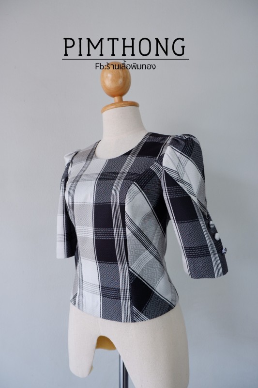 เสื้อผ้าไหมโสร่ง