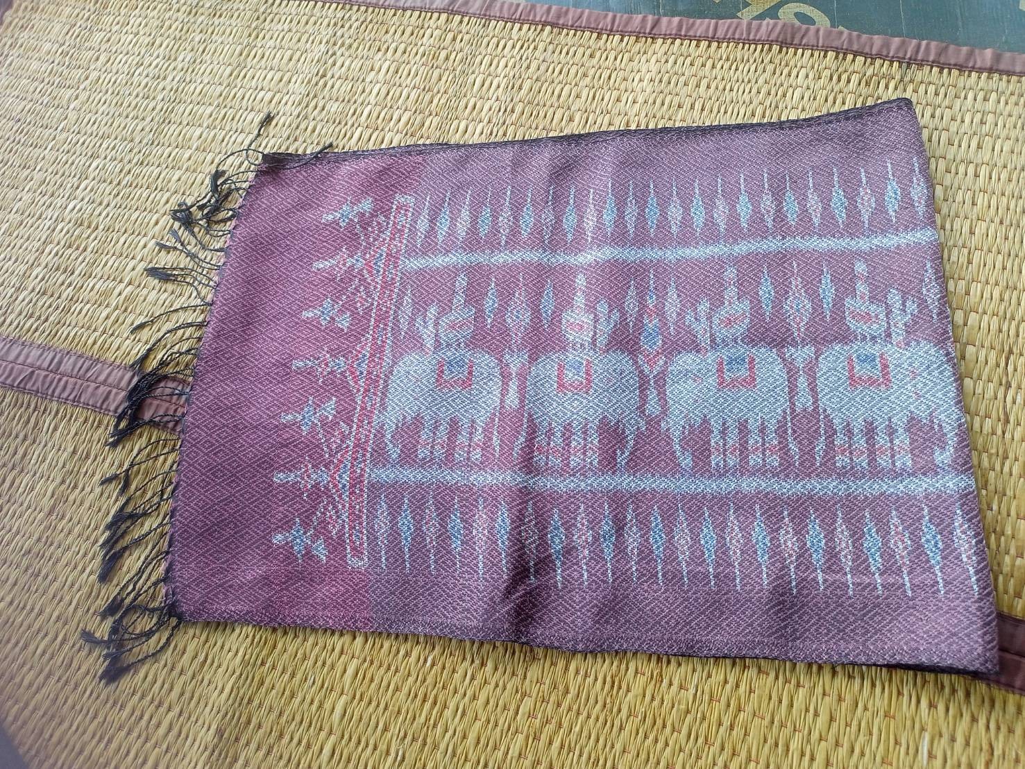 กลุ่มทำผ้าพันคอ