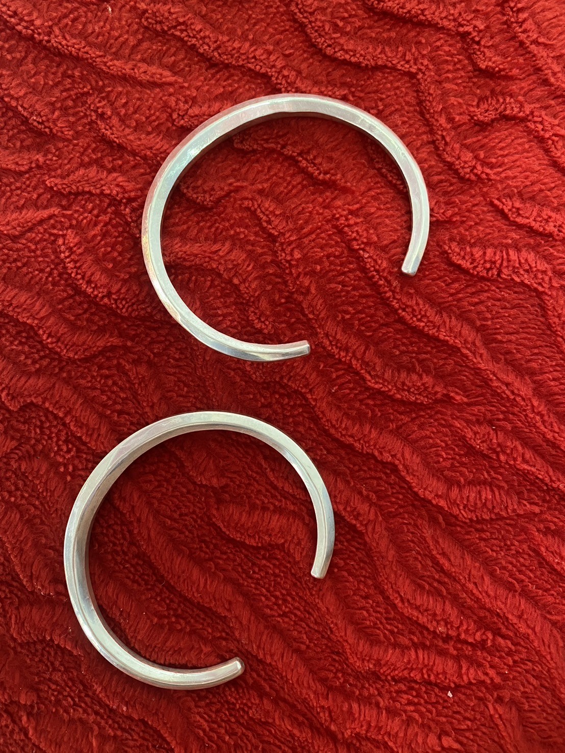 กำไลเงินเเท้ตัน