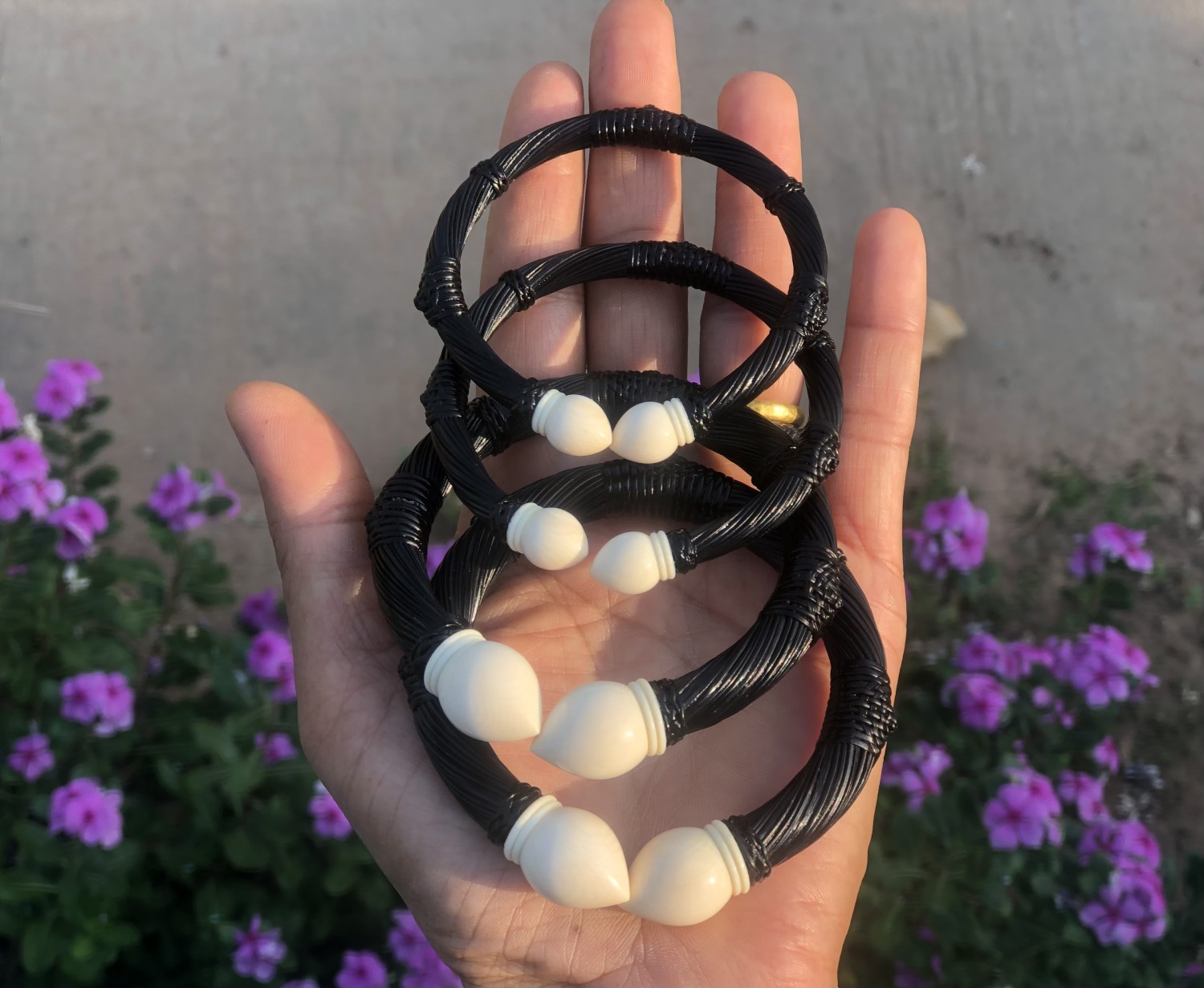 กำไลหางช้างดำล้วน