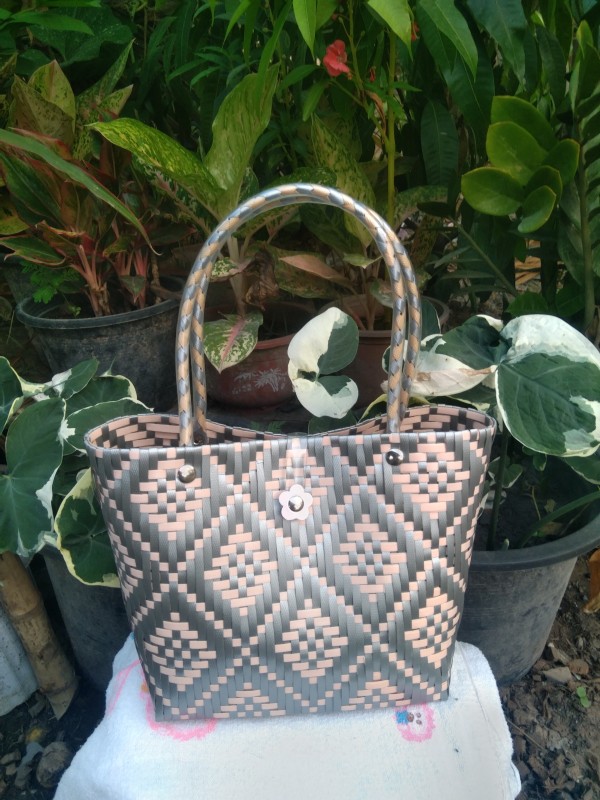 กระเป๋า